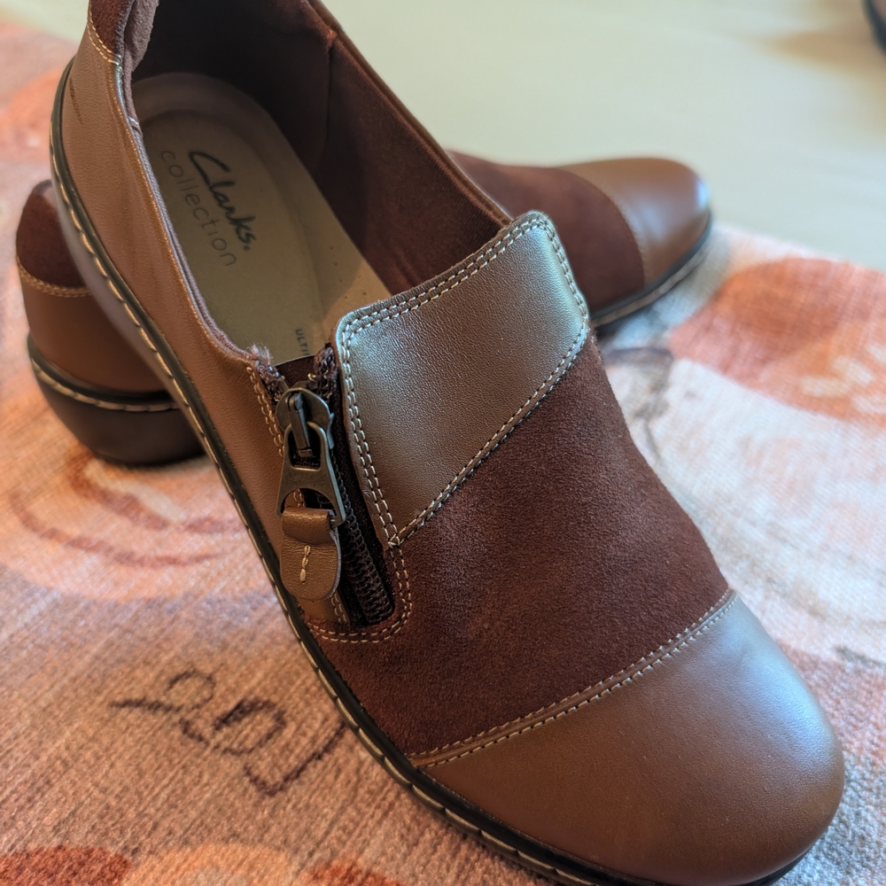 Clarks Women's Brown Leather and Suede Slip-Ons